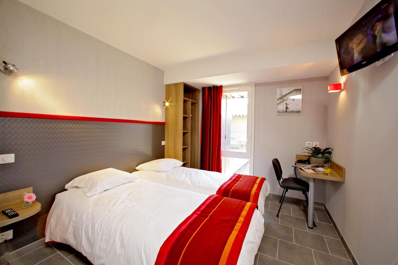 Albizia Hotel Marcillac-Saint-Quentin ภายนอก รูปภาพ