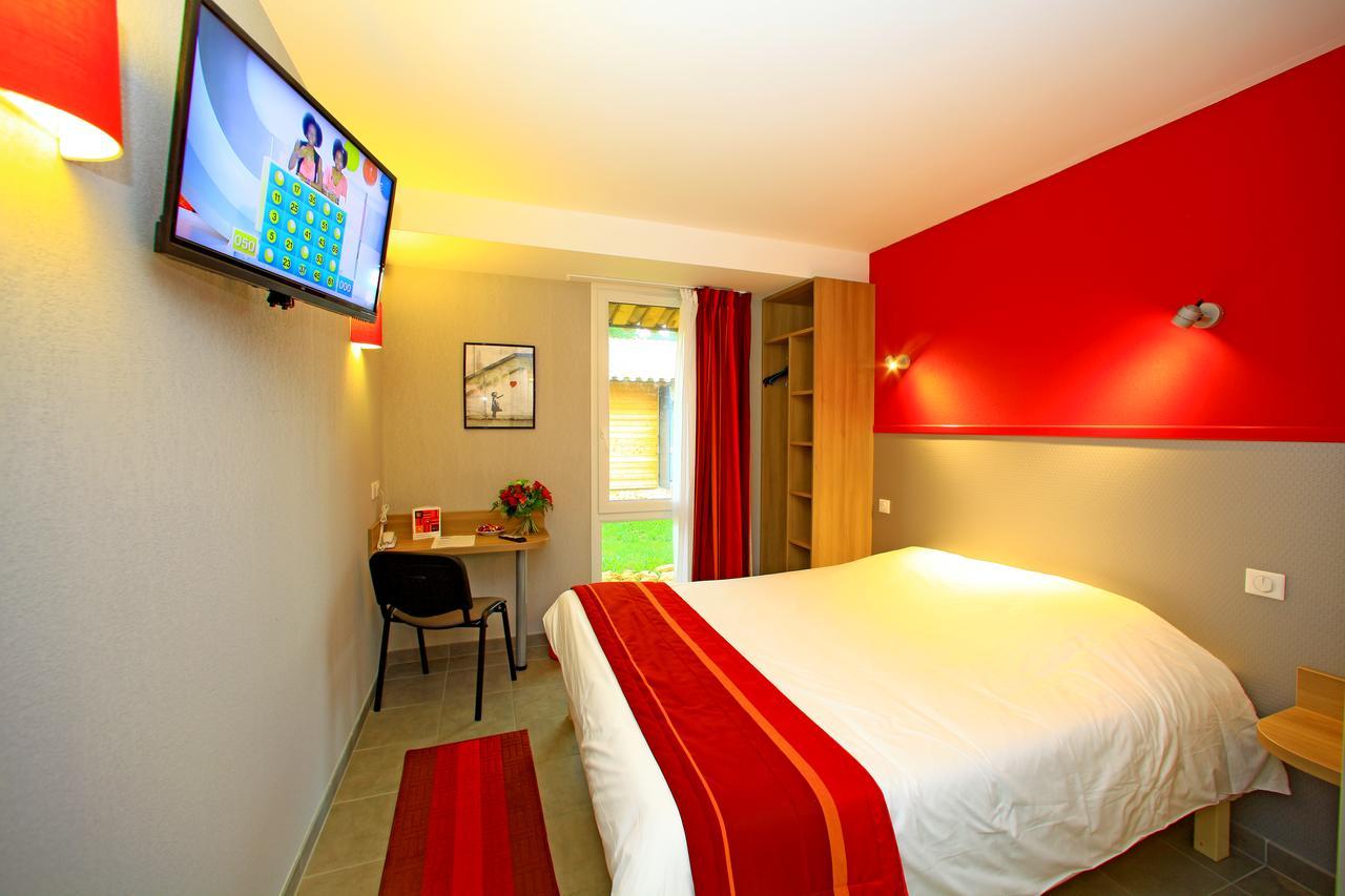 Albizia Hotel Marcillac-Saint-Quentin ภายนอก รูปภาพ