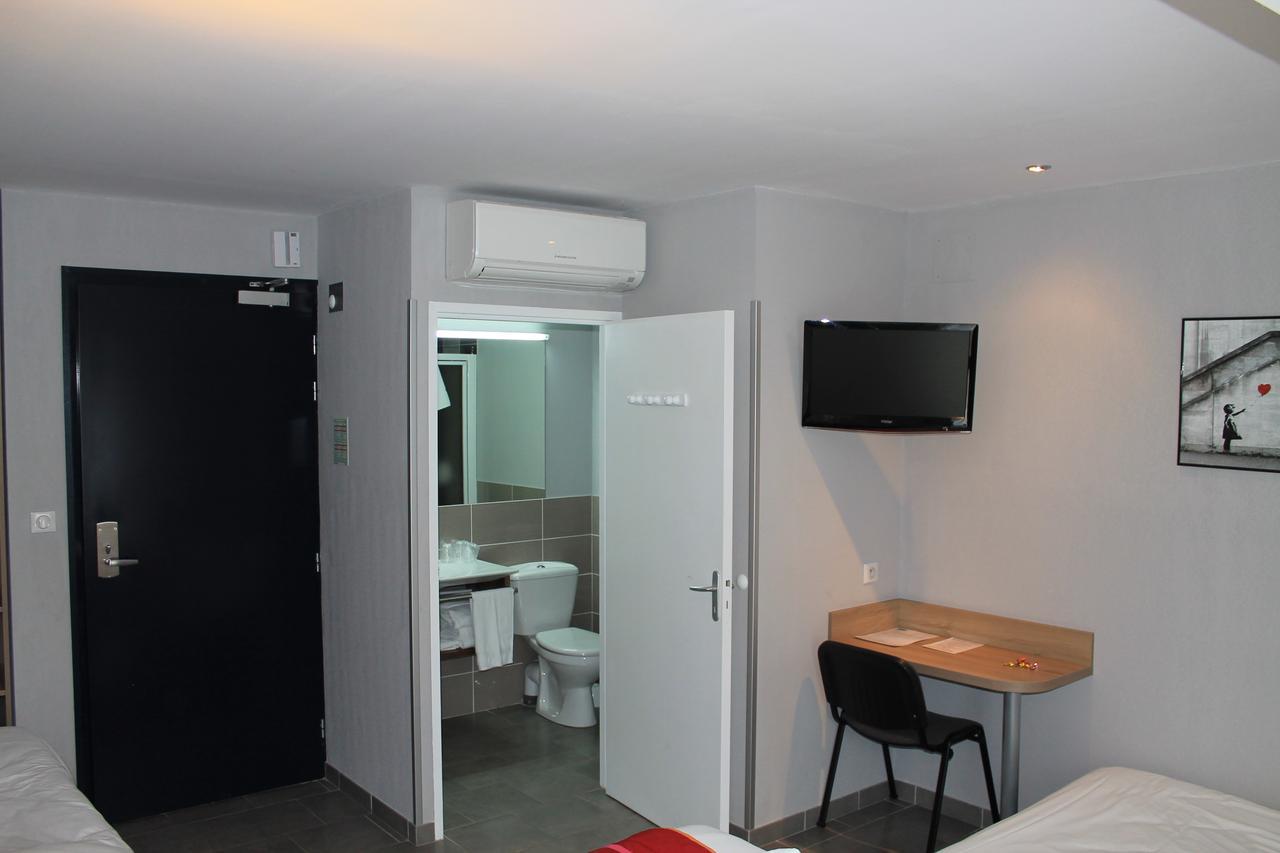 Albizia Hotel Marcillac-Saint-Quentin ภายนอก รูปภาพ